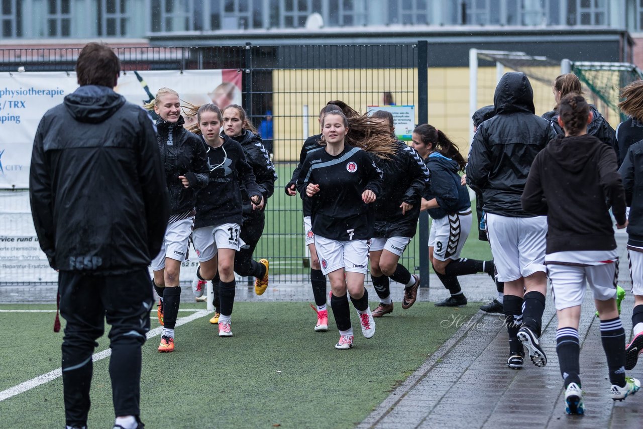 Bild 51 - B-Juniorinnen FC St.Pauli . Braedstrup IF : Ergebnis: 4:1